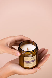 OPULENT WOOD SCENTED CANDLE